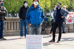Der Teilnehmer fordert den ökologischen und sozialen Umbau der Wirtschaft, Hamburg 1. Mai 2020