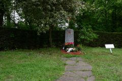 Hürth-Knapsack, Sowj. Ehrenmal im Alten Friedhof