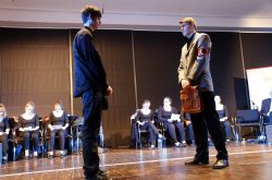 Überleben „spielen“ im Holocaust, Aufführung des Zeitzeugen-Theaters des Leipnitz-Gymnasiums Dormagen