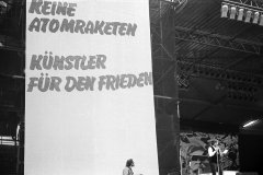 02-kuenstler-fuer-den-frieden-1982_j-v-