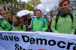 Demonstation gegen TTIP in Hannover am Voraband des Besuchs des US-Präsidenten Obama anlaesslich der Hannovermesse