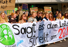 Kundgebung und Demonstration in der Dortmunder Citiy der Fridays for Future am 2. August während ihres Sommercamps/Workshops in Wichlingen