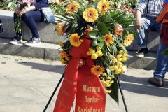 Tag des "Vaterländischen Sieges" gegenüber Nazideutschland am sowjetischen Ehrenmal in Berlin-Treptow