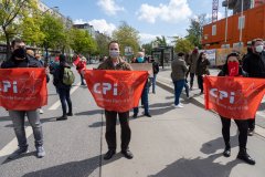 Auf der Demonstration sind auch Anhänger der Communist Party of Iran. 1. Mai Demonstration in Hamburg.