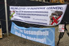 Kundgebung Abrüsten statt Aufrüsten in Köln