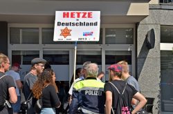 Gegen die Nazi-Kundgebung in Köln