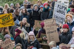 Schulstreik für das Klima in Kiel vor dem Landeshaus