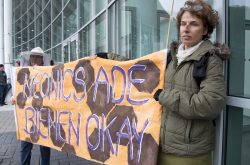 Protest von NGOs gegen die Gefahren der Pharmalobby anlaesslich der Hauptversammlung der Firma Bayer